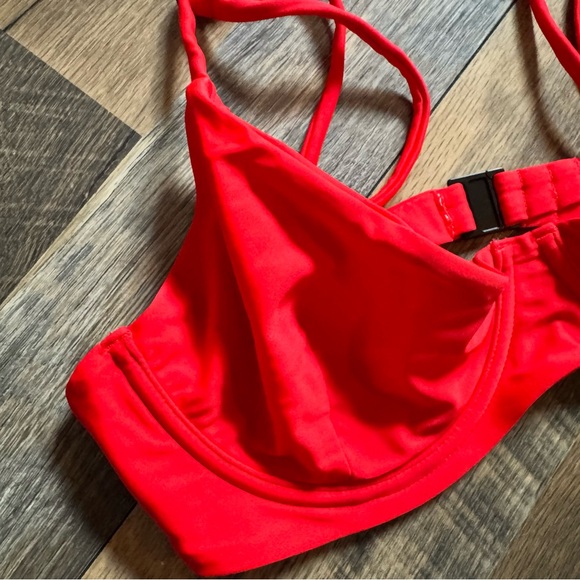 Blackbough Vibrant Red Bikini Top - Picture 2 of 6